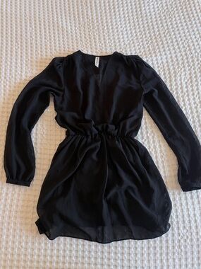 Bethany Mota Black V-Neck Dress